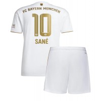 Bayern Munich Leroy Sane #10 Fotballklær Bortedraktsett Barn 2022-23 Kortermet (+ korte bukser)